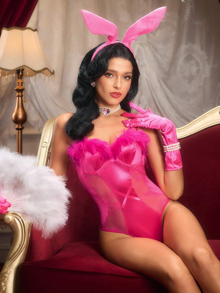 PinupPomp Bộ đồ lót gồm 2 món hình thỏ bông Carnival bằng satin và ren, kiểu dáng cổ điển lãng mạn, giúp thon gọn vóc dáng, thích hợp cho các buổi tiệc bar. - Màu Hồng Tươi - Xem 1