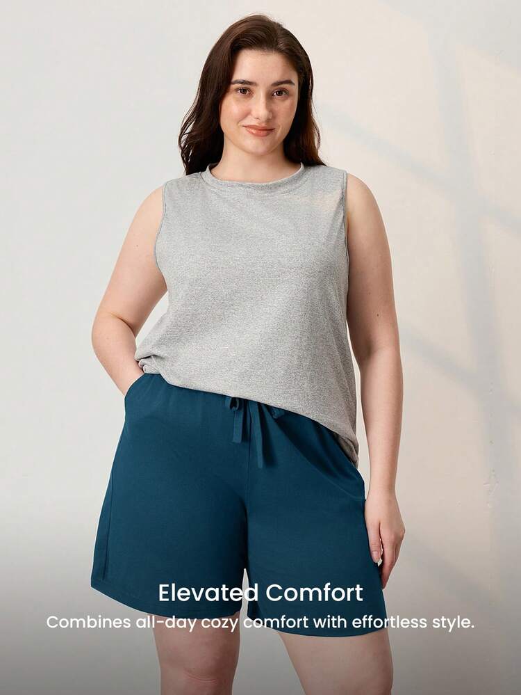 Plus Size Women's Minimalist Black Shorts