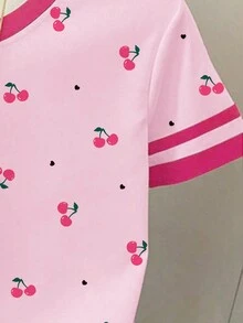 少女休闲可爱樱桃图案撞色印花短袖T恤，舒适透气，适合春夏穿着，日常百搭，返校季、姐妹装、度假皆宜。 - 彩色 - 查看 4