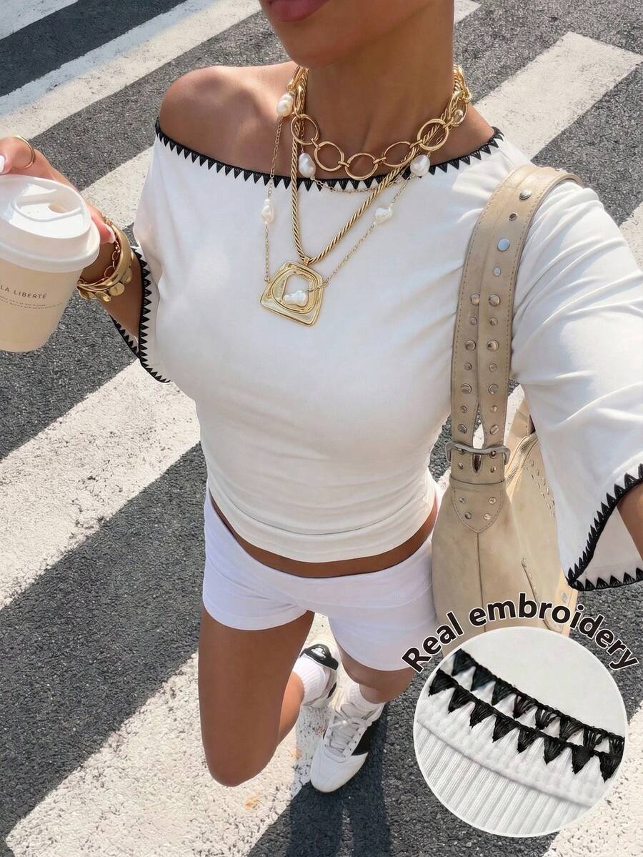 SHEIN EZwear 95%纯棉刺绣贝壳边饰休闲复古百搭派对优雅通勤保暖印花T恤,适合海滩、度假、女士夏季穿着,圆领收腰不规则蝙蝠袖。 - 白色 - 查看 1