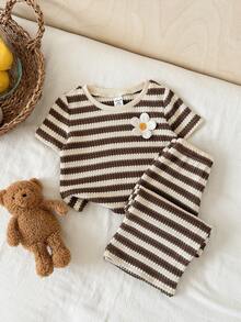 LMoss Kids 2件套女婴针织条纹圆领3D花朵T恤和打底裤套装 - 彩色 - 查看 6
