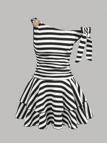 SHEIN 少女日常休闲不对称肩部黑白印花连衣裙 - 黑與白 - 查看 6