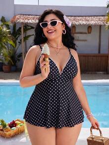 Swim Mod Conjunto de ropa de playa para mujer de talla grande con blusa de escote en V profundo con volantes y estampado de lunares, combinada con pantalones rectos, silueta favorecedora - Blanco y Negro - Ver 4
