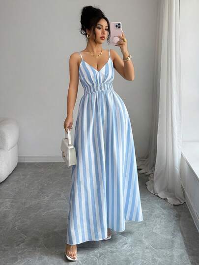 SHEIN Raffinéa Đầm không tay cổ chữ V kẻ sọc xanh nhạt và trắng dành cho nữ mùa hè, kiểu dáng thường ngày đi biển.