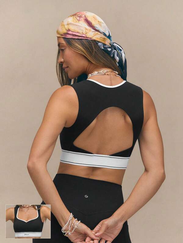 GLOWMODE Áo ngực FeatherFit™ StudioMuse cổ chữ V, lưng hở, dáng crop top với mút ngực có thể tháo rời, thích hợp cho yoga, pilates, tập luyện nhẹ nhàng và mặc hàng ngày.