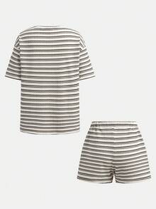 SHEIN 少女T恤套装，夏季休闲简约条纹面料圆领短袖上衣和条纹裤两件套，适合日常穿着，居家或户外皆宜，夏季 - 卡其色 - 查看 2