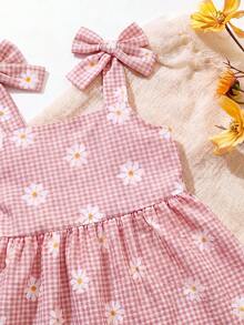 SHEIN 2件套女婴幼儿/新生儿0-3岁休闲日常可爱度假条纹蝴蝶结装饰吊带背心+短裤套装，春夏款 - 粉色 - 查看 4