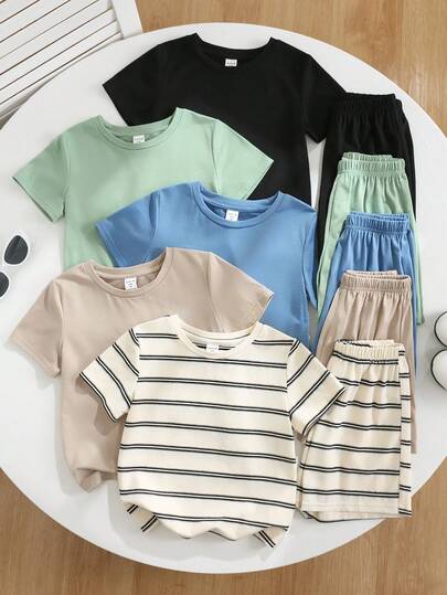 SHEIN Bộ 10 món áo thun ngắn tay và quần short trơn màu và kẻ sọc thoải mái cho bé trai, thích hợp cho mùa xuân/hè, mặc hàng ngày, thể thao, dã ngoại, đi học, dự tiệc, kỳ nghỉ, chụp ảnh, mùa tựu trường.
