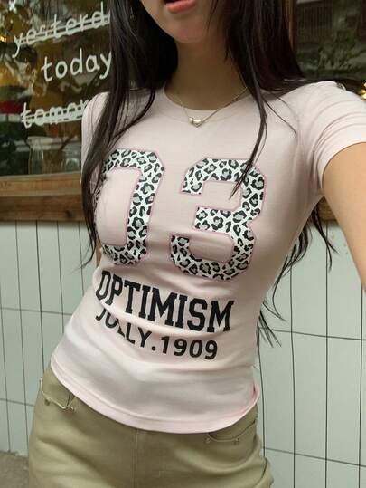 DAZY Women's Letter Print Short Sleeve Street Style Korean T-Shirt