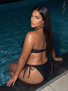 SHEIN Swim SXY Áo tắm liền thân cỡ lớn màu đen trơn, chất liệu vải, kiểu dáng gợi cảm, trang trí kim loại, cổ yếm. - màu đen - Xem 2