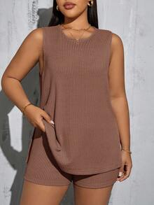 SHEIN Essnce Trang phục mùa hè cỡ lớn dành cho nữ: Áo trễ vai và quần short biker, quần áo công sở, quần áo tập gym, thời trang mới, trang phục thường ngày, đồ thể thao, đồ mặc nhà thoải mái, trang phục giáo viên cho nữ. Áo thun không tay xẻ tà màu mơ và quần short có túi, bộ 2 mảnh, bộ đồ thường ngày, bộ hai mảnh mùa hè, bộ quần short cho nữ, bộ đồ mùa hè. - màu nâu - Xem 5