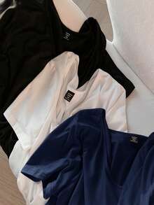 SHEIN EZwear 3 peças/Conjunto Camisetas Básicas de Manga Curta, Gola V, Macias e Casuais, Branco + Preto + Azul Marinho, Plus Size para Primavera e Verão - Azul Marinho - Visão 5