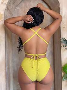 Slaydiva Plus Size Women Solid Color Twist Ruched One-Piece Swimsuit, Suitable For Beach Vacation, Pool Party, Beach Party - Yellow - View 2