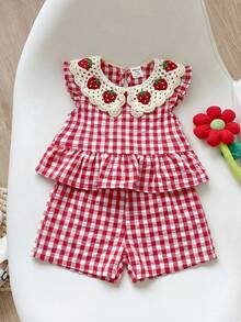 SHEIN Bộ đồ bé gái mùa hè dễ thương, thoải mái, màu đỏ kẻ caro gồm áo gile cổ Peter Pan và quần short cạp chun. - Đỏ - Xem 4