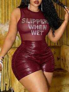 Slaydiva Plus Size Women Burgundy Summer 70's Birthday Party Super High Waist Side Ruched Super Shorts,Snake Skin Texture Stretchy Knit Fitted Elegant Shorts - Burgundy - View 4
