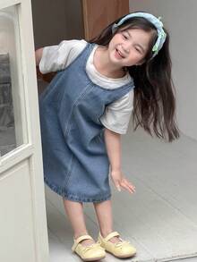 DAZY Đầm denim không tay kèm túi đeo chéo, dáng rộng cho bé gái (size nhỏ) - Rửa trung bình - Xem 3