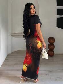 SHEIN SXY Đầm nữ thanh lịch, in hoa, cổ lệch vai, ôm dáng. - Nhiều màu - Xem 2