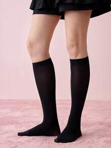 Bonmuse Calcetines cómodos y elásticos que cubren la pantorrilla, de color liso y sencillo - Blanco - Ver 3