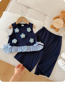 SHEIN Set Rompi dan Celana Pendek Bayi Perempuan Motif Garis-Garis Patchwork dan Dekorasi Bunga - Biru - View 4