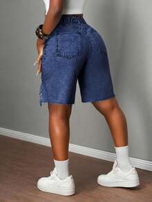 Slaydiva Plus Size Women Casual Everyday Wear Distressed Pocket Button Denim Shorts - Dark Wash - View 2