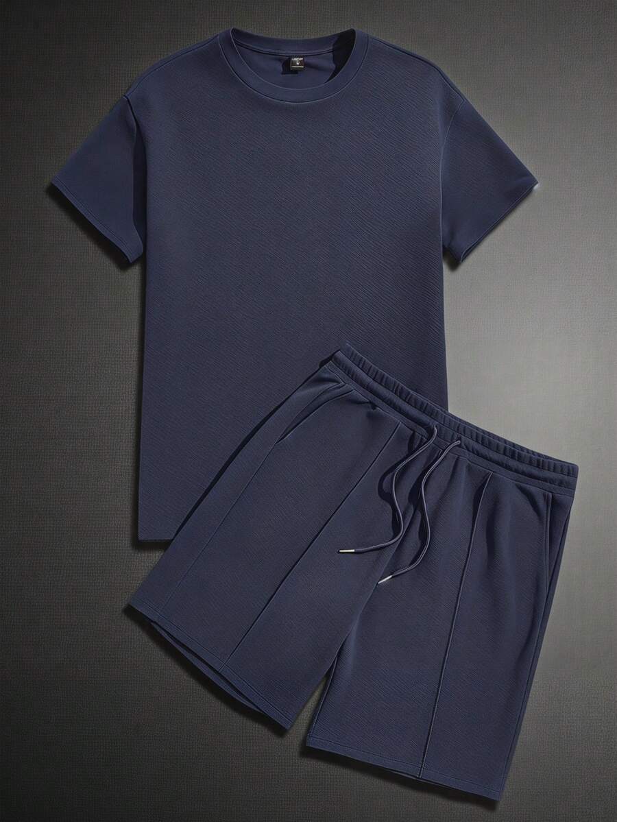 Manfinity RebelGame GENTILAND Set Kaos Pria Multi-Potong, Biru Tua, Musim Panas, Kasual, Liburan, Pakaian Penting Sehari-hari, Bahan Bertekstur Premium, Cocok untuk Semua Orang - Biru - View 1