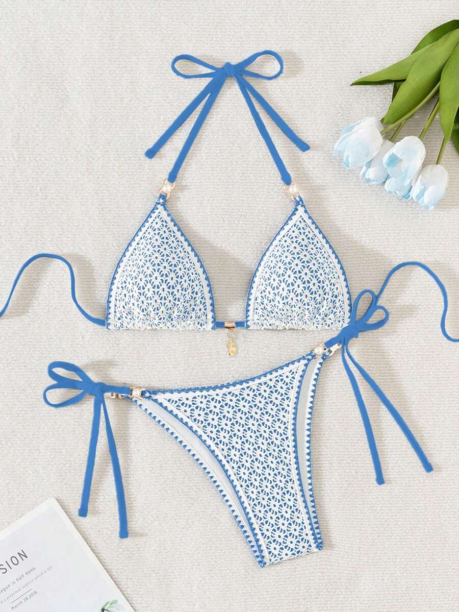 Swim Mod Bolso triangular sexy con decoración de perlas y flor de concha calada de unicolor para mujer - Neblina azul - Ver 1