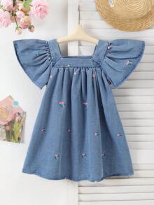 Elladie kids 少女休閒優雅牛仔洋裝，柔軟花卉圖案設計搭配荷葉袖 - 淺色水洗藍 - 查看 4