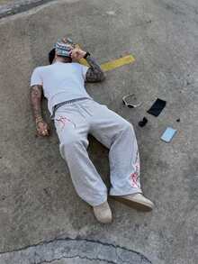 STEELVANCE 男士热销梅花图案弹力腰抽绳运动裤，舒适卫衣面料，适合正式或休闲场合，度假、用餐、简约办公、居家休闲穿着皆宜，百搭款式，自穿或送礼皆宜，山本健（Yamamoto）畅销款运动裤 - 灰色 - 查看 1