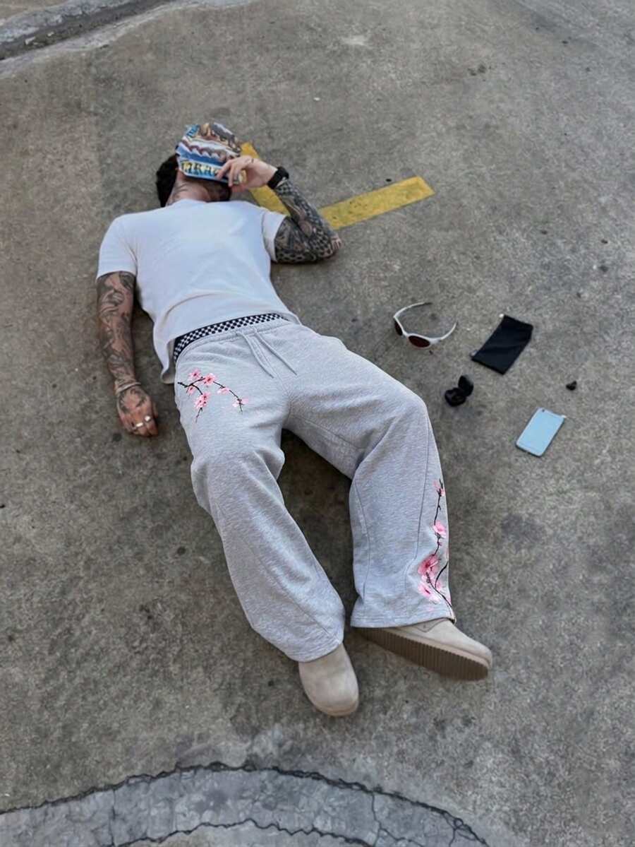 STEELVANCE 男士热销梅花图案弹力腰抽绳运动裤，舒适卫衣面料，适合正式或休闲场合，度假、用餐、简约办公、居家休闲穿着皆宜，百搭款式，自穿或送礼皆宜，山本健（Yamamoto）畅销款运动裤 - 灰色 - 查看 1