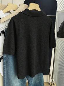 SHEIN Franclia 新款春夏休闲简约圆领无袖上衣，采用佩斯利印花、波点拼接，展现法式优雅风格，短款廓形，比例优化，可搭配连衣裙或裤装，宽松版型，罗纹饰边撞色领口系带设计针织衫 - 黑色 - 查看 2