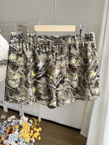 Comfortcana Pantalones cortos de talla grande de estilo casual de calle con estampado de camuflaje y cintura alta para el verano - Verde militar - Ver 3