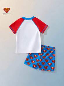 SUPERMAN X SHEIN Maija Kids 男童休闲时尚撞色拼接上衣，印花修身短裤泳装套装，适合春夏季节、海滩、度假、游泳 - 彩色 - 查看 5