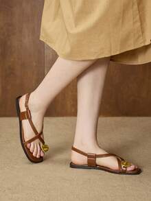 MOTF PREMIUM LADIES SUMMER FASHION CASUAL COMMUTER VACATION METAL DECOR POST TOE CROSS STRAP STRAP FLAT SANDALS SUMMER SHOES - Brown - View 5