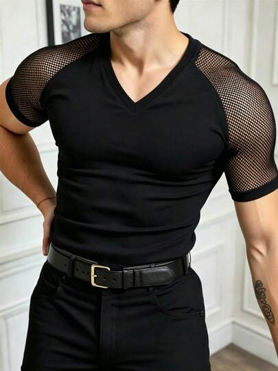 Manfinity AFTRDRK Men's Solid Color Mesh Splice V-Neck Short Sleeve T-Shirt