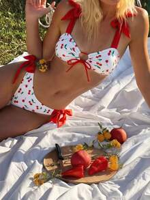 SHEIN Swim Mod Conjunto de bikini con estampado de cerezas atado, sexy para mujer, de verano - Multicolor - Ver 3