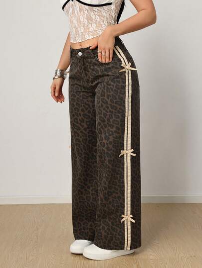 SHEIN PETITE Quần jean ống rộng họa tiết da báo dành cho nữ, chi tiết nơ, trang phục thường ngày mùa hè, quần jean ống rộng cạp thấp phối màu sọc trang trí nơ, trang phục thường ngày mùa đông, phong cách vintage đường phố, quần jean jean màu tối dự tiệc năm mới.