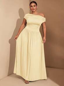SHEIN Tall CURVE 大码女式优雅百搭弹力面料黑色连衣裙，适合日常穿着、派对、露肩等场合，适合大码女性，A字型长裙 - 米色 - 查看 8