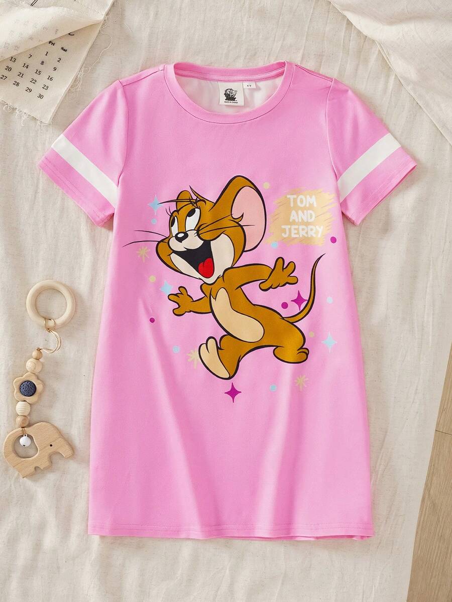 TOM & JERRY X SHEIN فستان نوم بطبعات كرتونية وياقة مستديرة وأكمام قصيرة للفتيات الصغيرات - وردي - مشاهدة 1