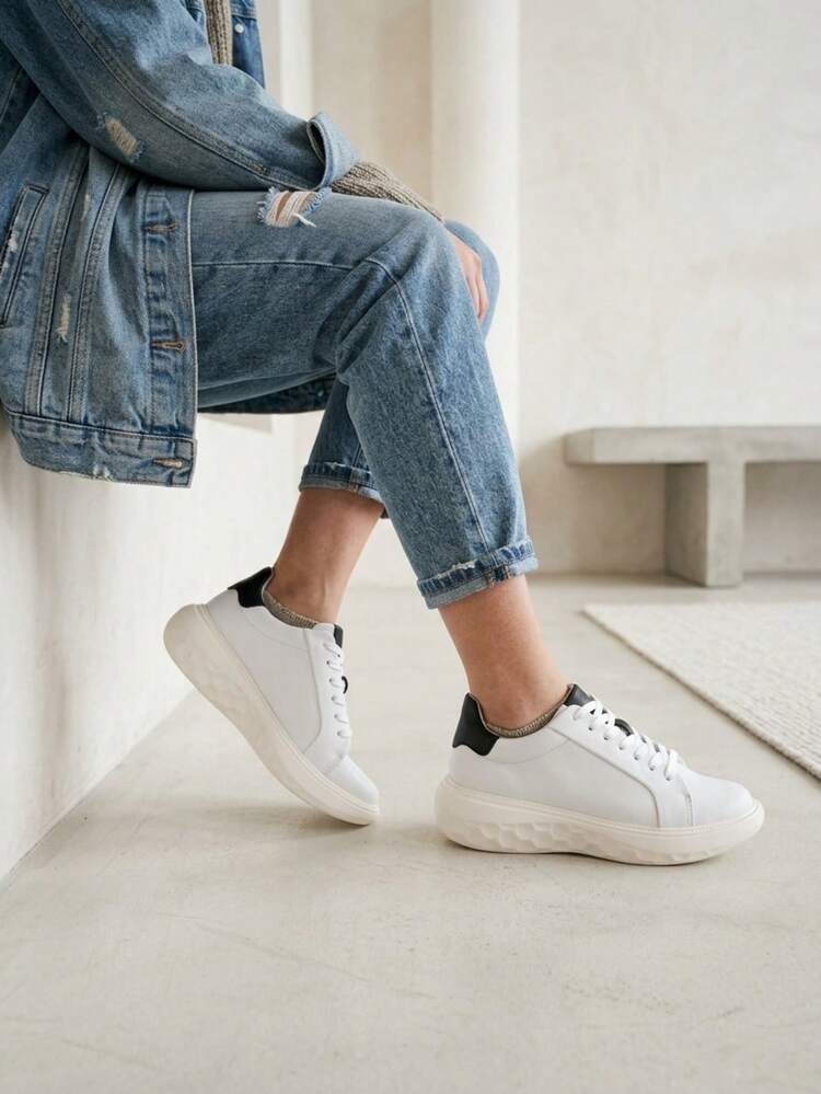CALZADO ELEGANTE, CASUAL, DEPORTIVO, HECHO EN PIEL, SUELA CHUNKY PARA TODO TIPO DE OCACION, MODERNO - BLANCO/NEGRO - Añade 1