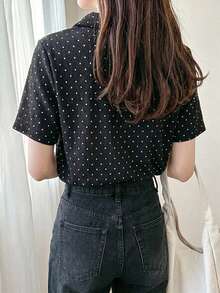FRIFUL 女士杏色 Polo 领刺绣 T 恤，翻领短袖夏季服装 - 黑色 - 查看 2