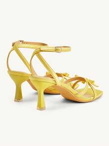 CUCCOO CHICEST Zapatos de mujer verano nuevos con lazo, punta abierta, tiras cruzadas, punta cuadrada, tacón de aguja, sandalias de tacón alto de satén amarillo, moda para ir al trabajo, citas y meriendas - Amarillo - Ver 5