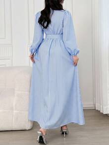 SHEIN 少女休闲简约舒适撞色条纹花瓣袖连衣裙 - 藍色 - 查看 2