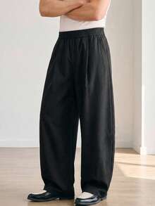 DAZY Pantalones largos de hombre de estilo callejero de color negro sólido con bajo curvo - Negro - Ver 5