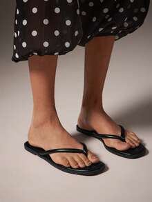 Hauture Women's Square Toe T Strap Thong Poolside Flip Flop Sandals - Black - View 2