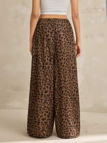 SHEIN Tall Pantalones sueltos con estampado de leopardo y cordón en la cintura para mujer - Marrón - Ver 2