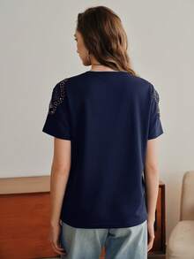 Anewsta Kaos Wanita Lengan Pendek Model Pas Badan dengan Kerah Bulat, Hiasan Manik-manik dan Jala Berongga, Desain Bahu Terbuka, Warna Polos - Navy Blue - View 4