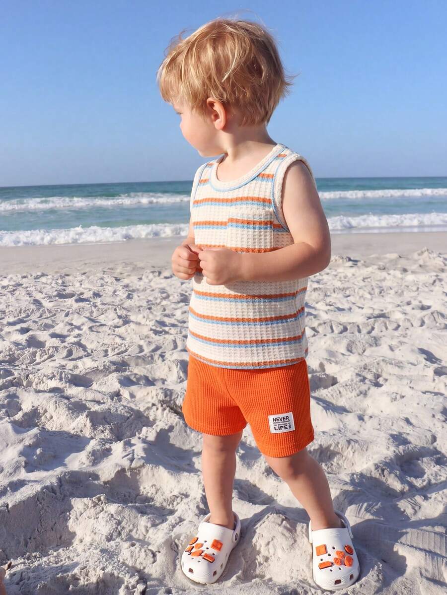 SHEIN Playful Pals Conjunto de pantalones y chaleco casual de verano para bebés niños con bolsillo en el pecho, rayas de waffle y cintura elástica - Naranja - Ver 1