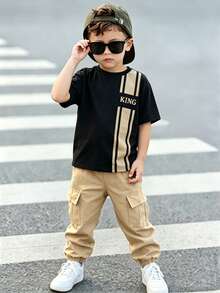SHEIN Genkimix Kids 男孩国王标语印花设计圆领短袖T恤和工装裤套装，时尚休闲装，适合派对、节日、春夏穿着。 - 彩色 - 查看 3