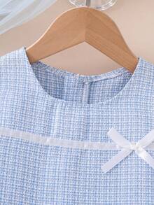 SHEIN Elladie kids Đầm bé gái in nơ, vải nhung, nơ và hoa 3D trang trí, chân váy xếp ly, quần áo trẻ em dễ thương phù hợp cho mặc hàng ngày, sinh nhật, tiệc tùng và các dịp khác. - Màu xanh lam - Xem 4