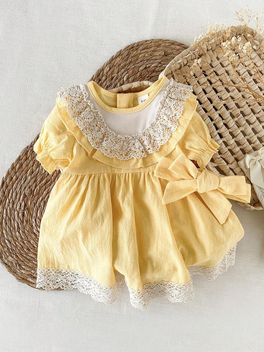 SHEIN Rochie de vară pentru bebeluși, cu guler rotund și dantelă, cu mâneci tip bubble, talie evazată și tiv, model prințesă - Galben - Vizualizare 1